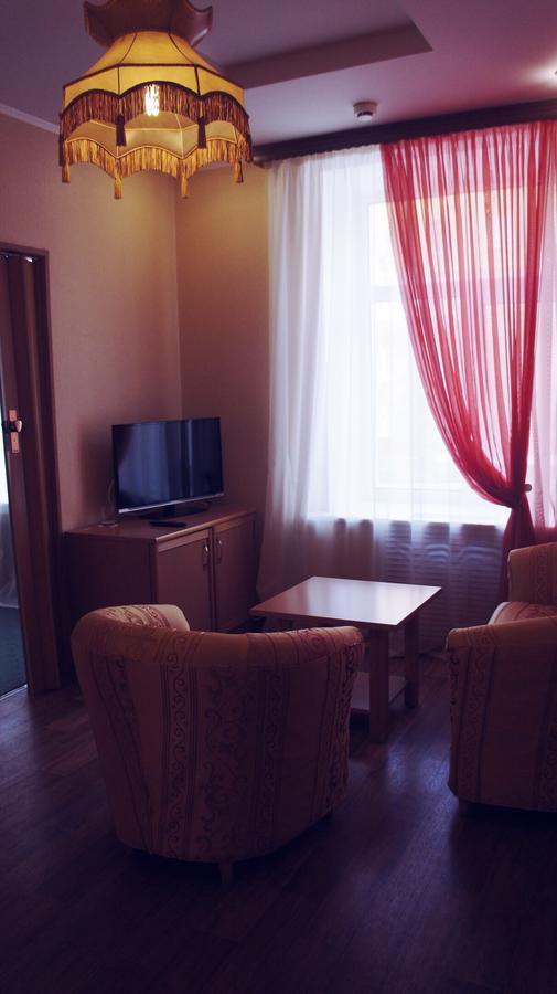 מגניטוגורסק Ural Hotel מראה חיצוני תמונה